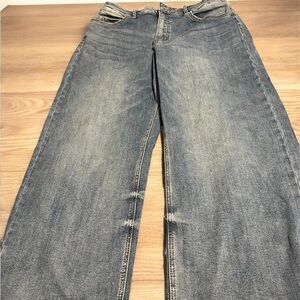 Bervet Womens 13/31  Wide leg Classic Blue Denim Jeans